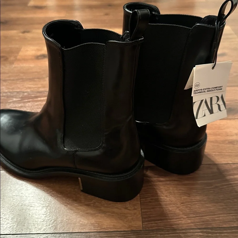 Zara faux leather black Chelsea ankle boots with gold heel - Picture 5 of 11